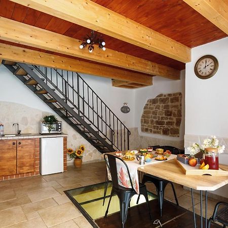 B&B La Corte San Francesco Bari Ngoại thất bức ảnh