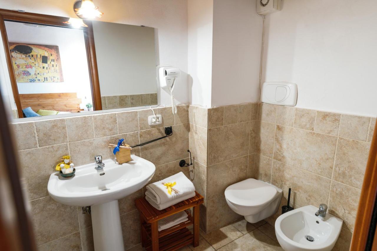 B&B La Corte San Francesco Bari Ngoại thất bức ảnh