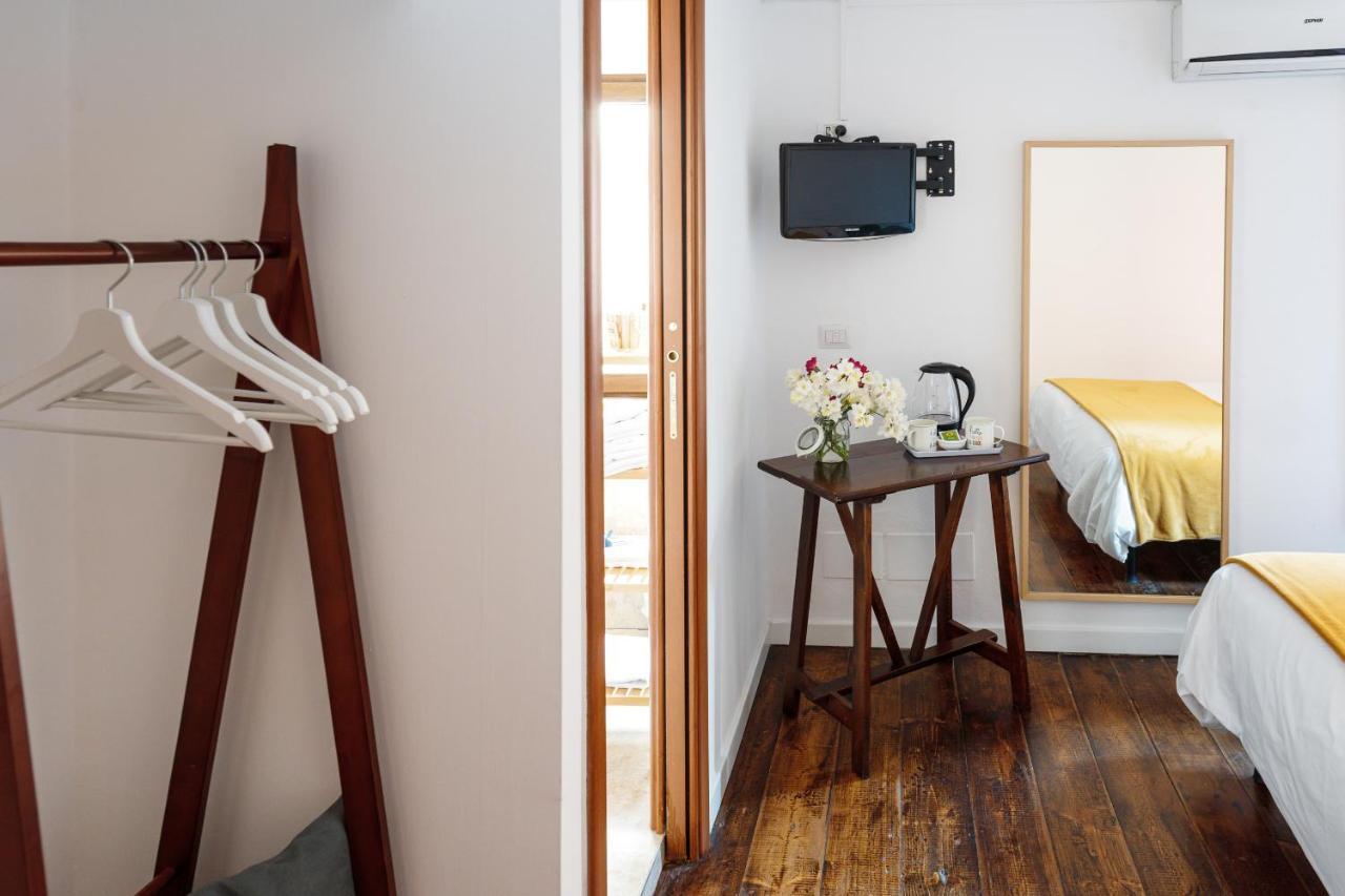 B&B La Corte San Francesco Bari Ngoại thất bức ảnh