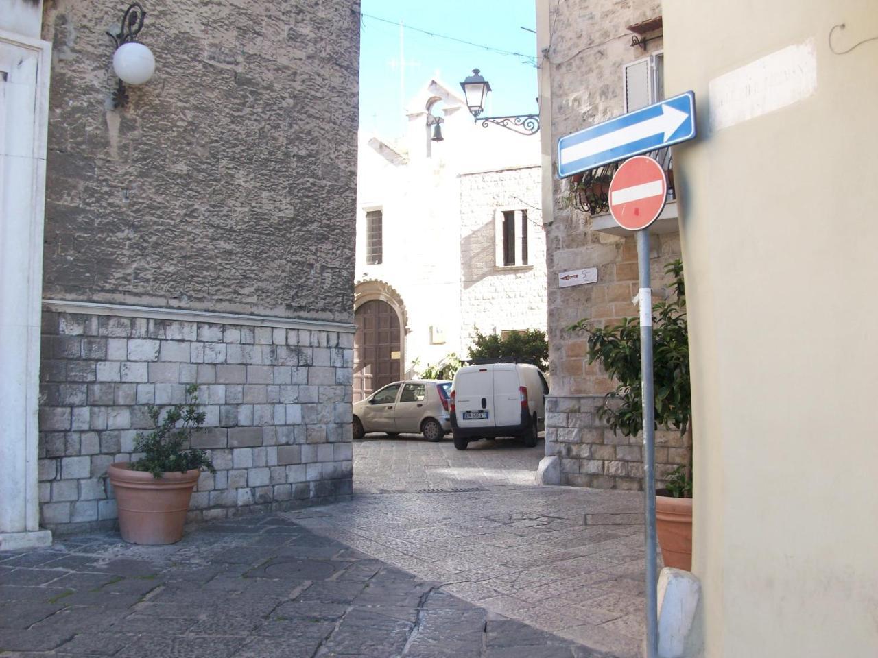 B&B La Corte San Francesco Bari Ngoại thất bức ảnh